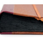 Fotoboek-Leatherlook-Roodbruin-30x26cm-Scrapboeken-1-1.jpg