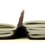 Only-Natural-notebook-schrift-bruin-suedeleer-30x23cm-05.jpg