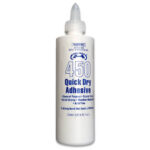 Scrapboeken-Helmar-Quick-Dry-adhesive-lijm-fles-250ml-01.jpg