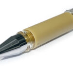 Signo-Uni-Ball-Pigment-ink-Gold-02.jpg